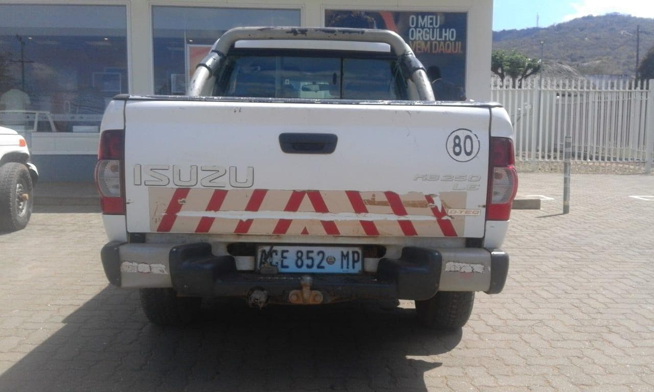 Isuzu KB 250D · — imagen 21