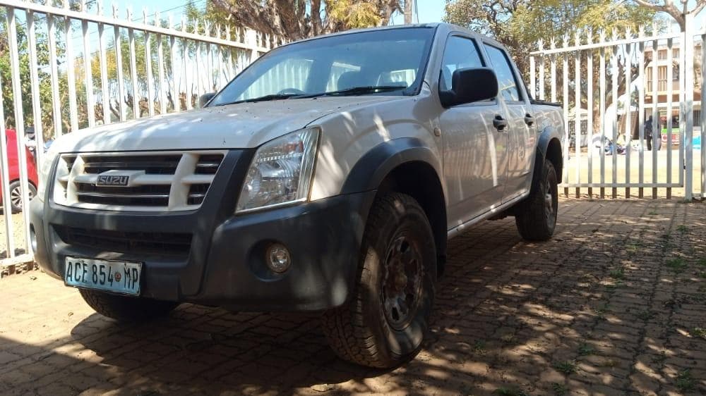 Isuzu KB 250D · — imagen 8