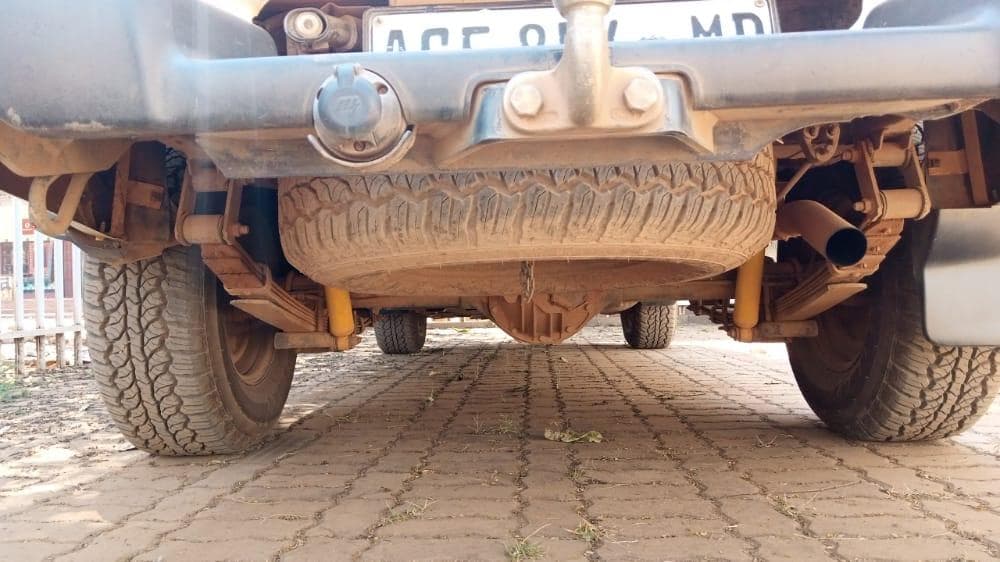 Isuzu KB 250D · — imagen 13