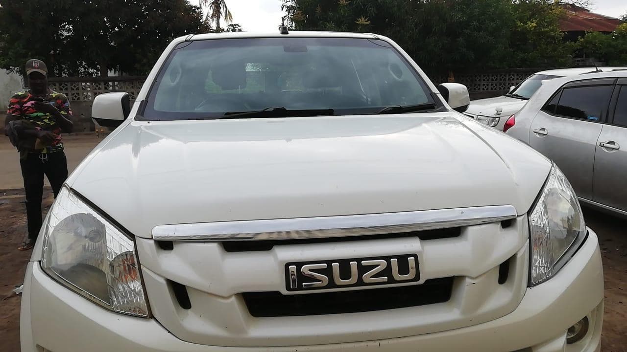 Isuzu KB 250 · — imagem 4