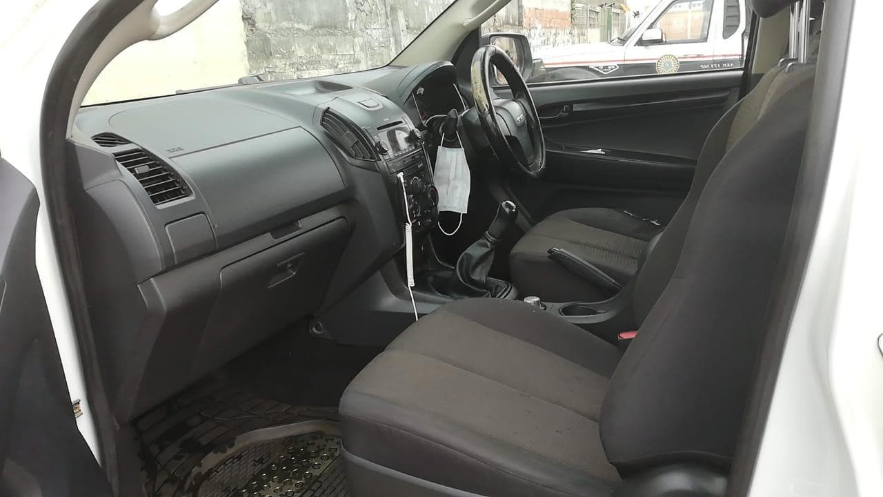 Isuzu KB 250 · — imagem 7