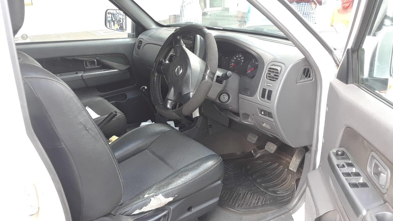 Nissan HardBody · — imagen 10