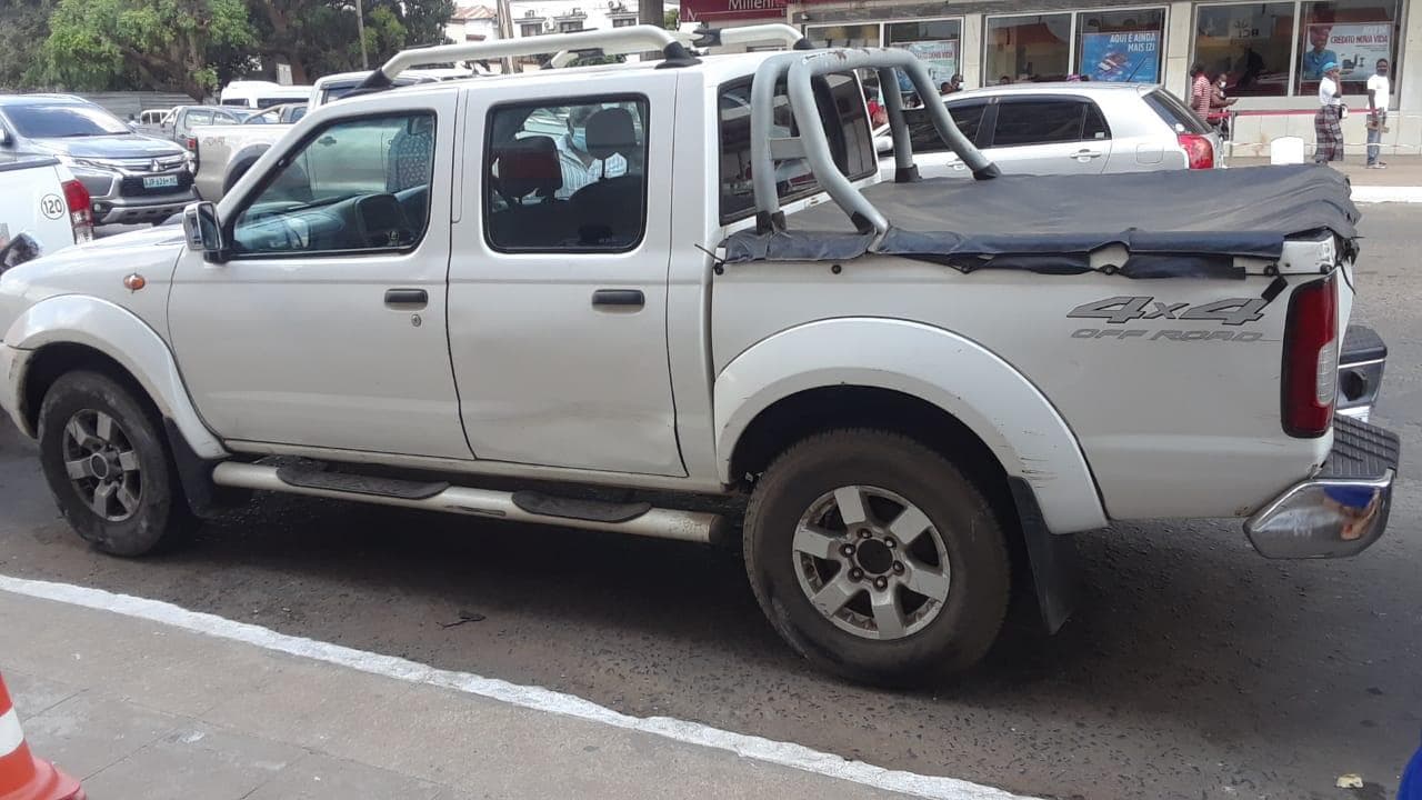 Nissan HardBody · — imagen 12
