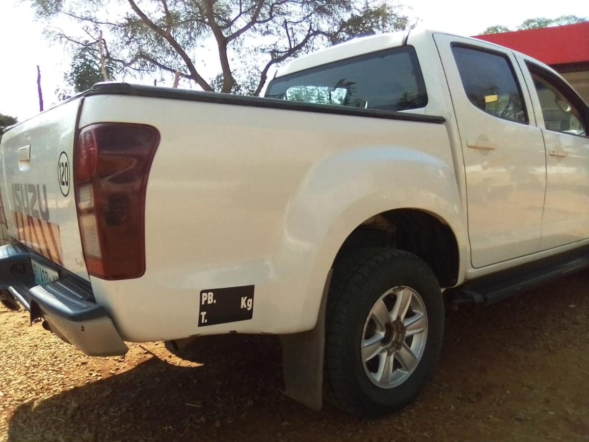 Isuzu KB 250D · — imagen 6