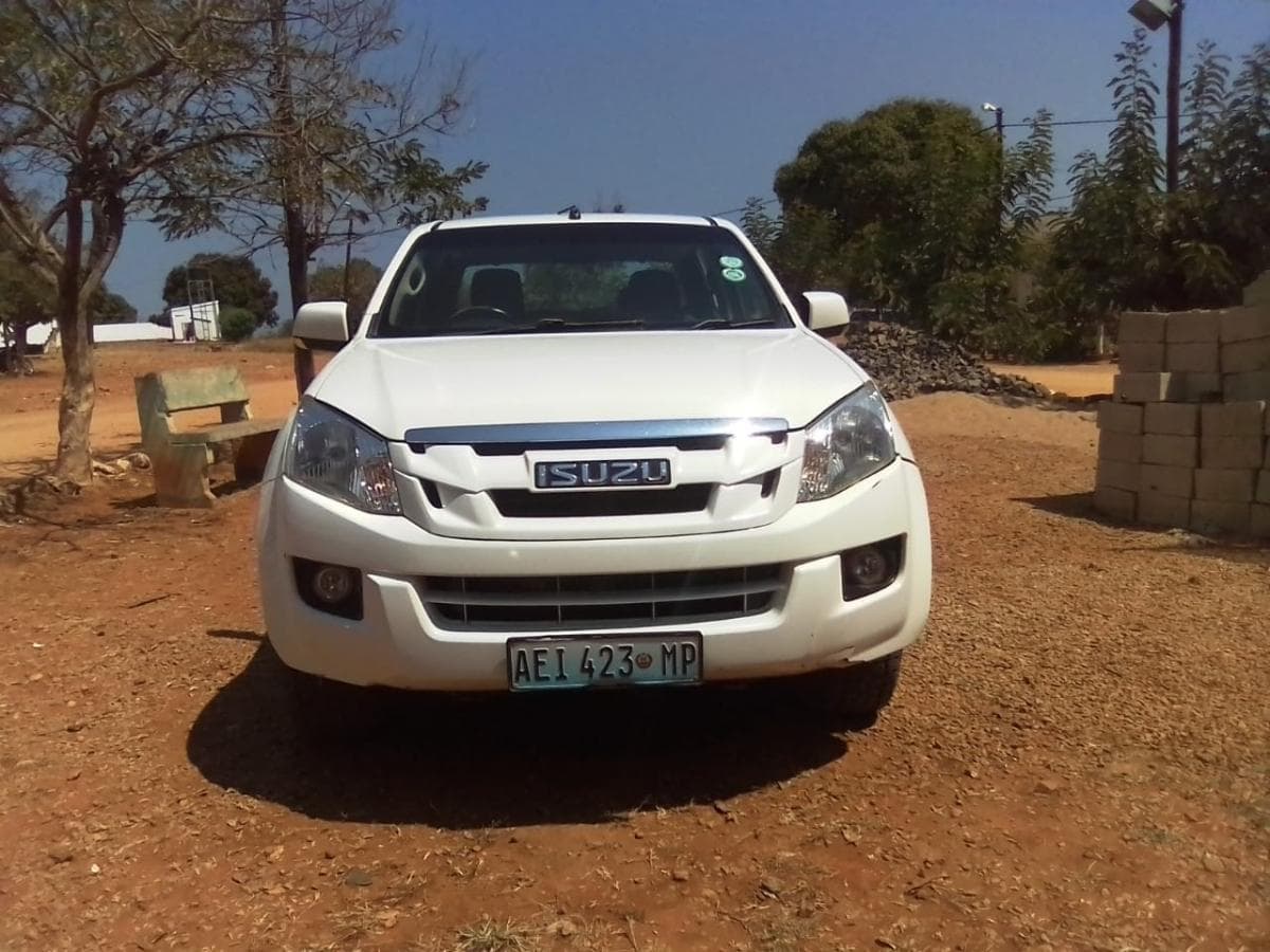 Isuzu KB 250D · — imagen 16