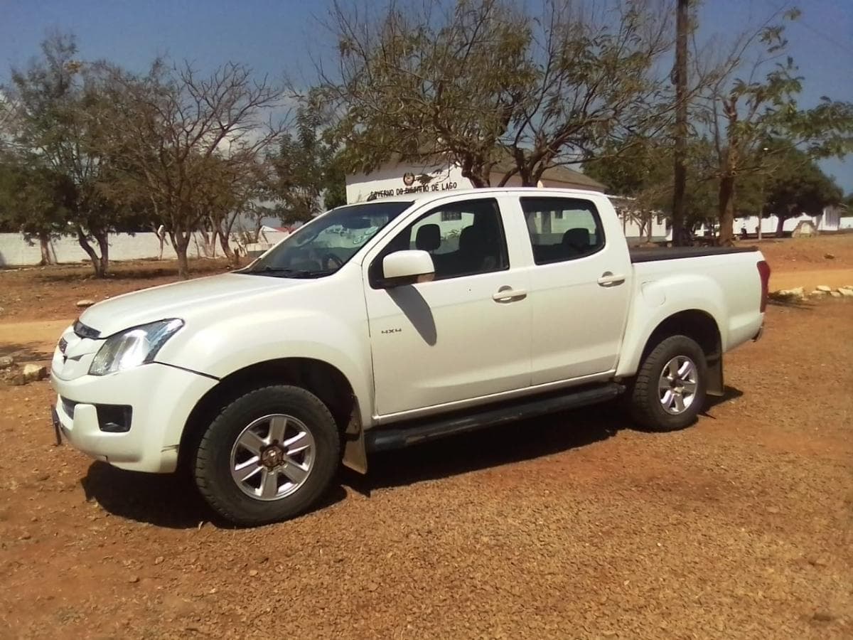 Isuzu KB 250D · — imagen 19