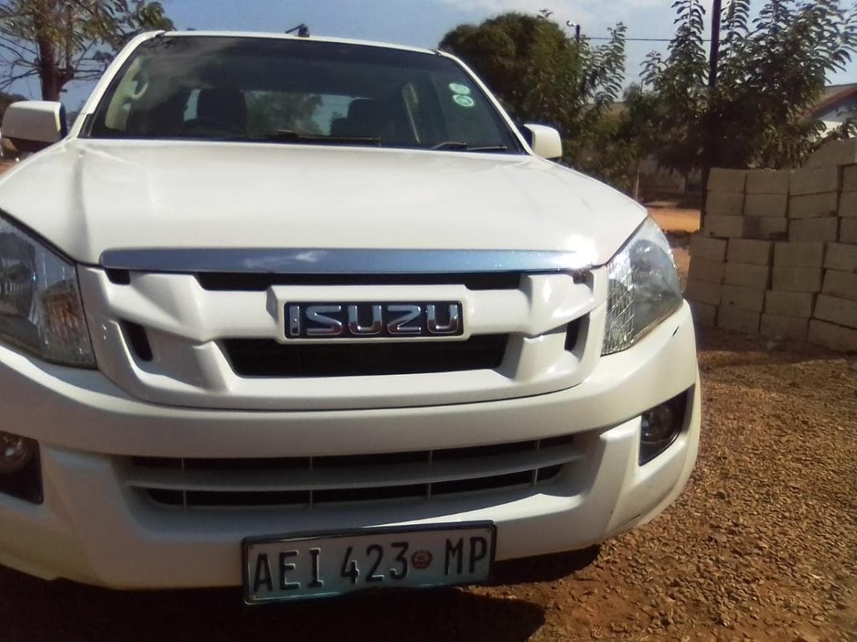 Isuzu KB 250D · — imagen 20