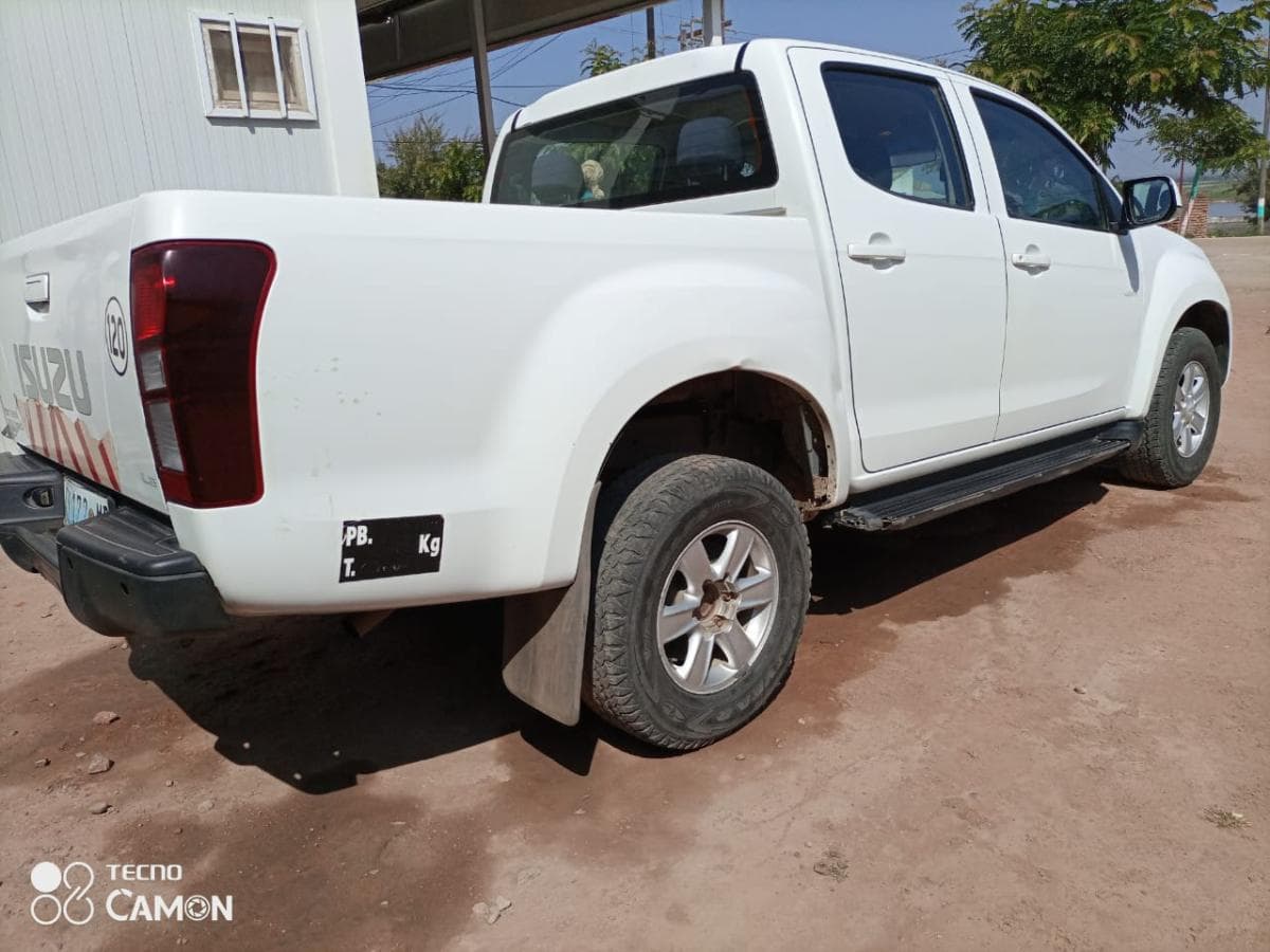 Isuzu KB 250D · — imagem 6