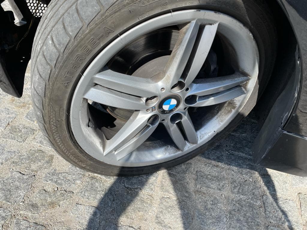 BMW 123 D · Ano 2008 — imagem 12