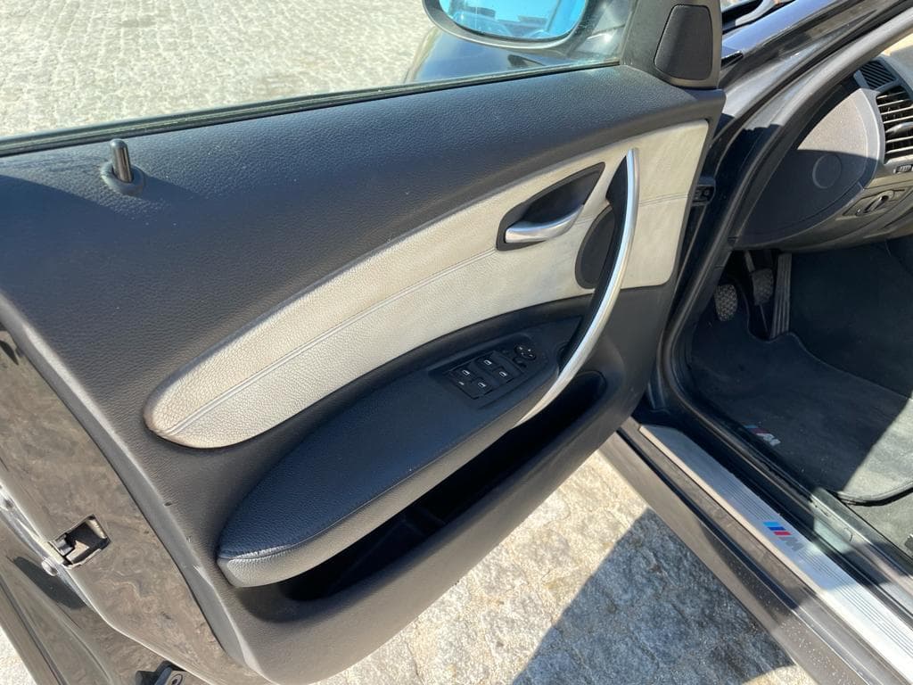 BMW 123 D · Ano 2008 — imagem 17