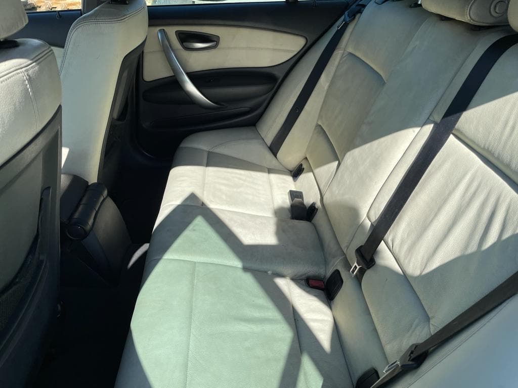 BMW 123 D · Ano 2008 — imagem 27