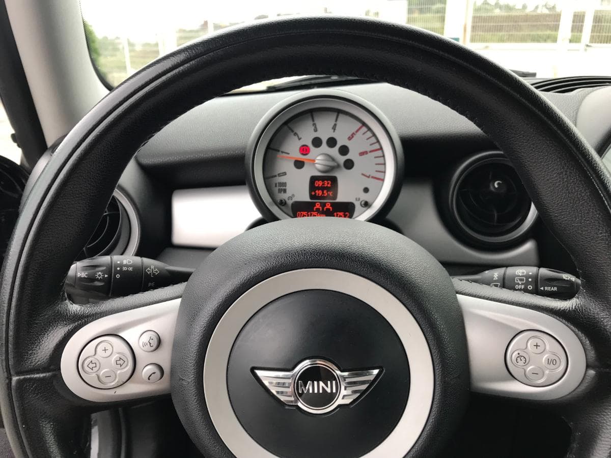 Mini Cooper One D · Ano 2010 — imagem 24