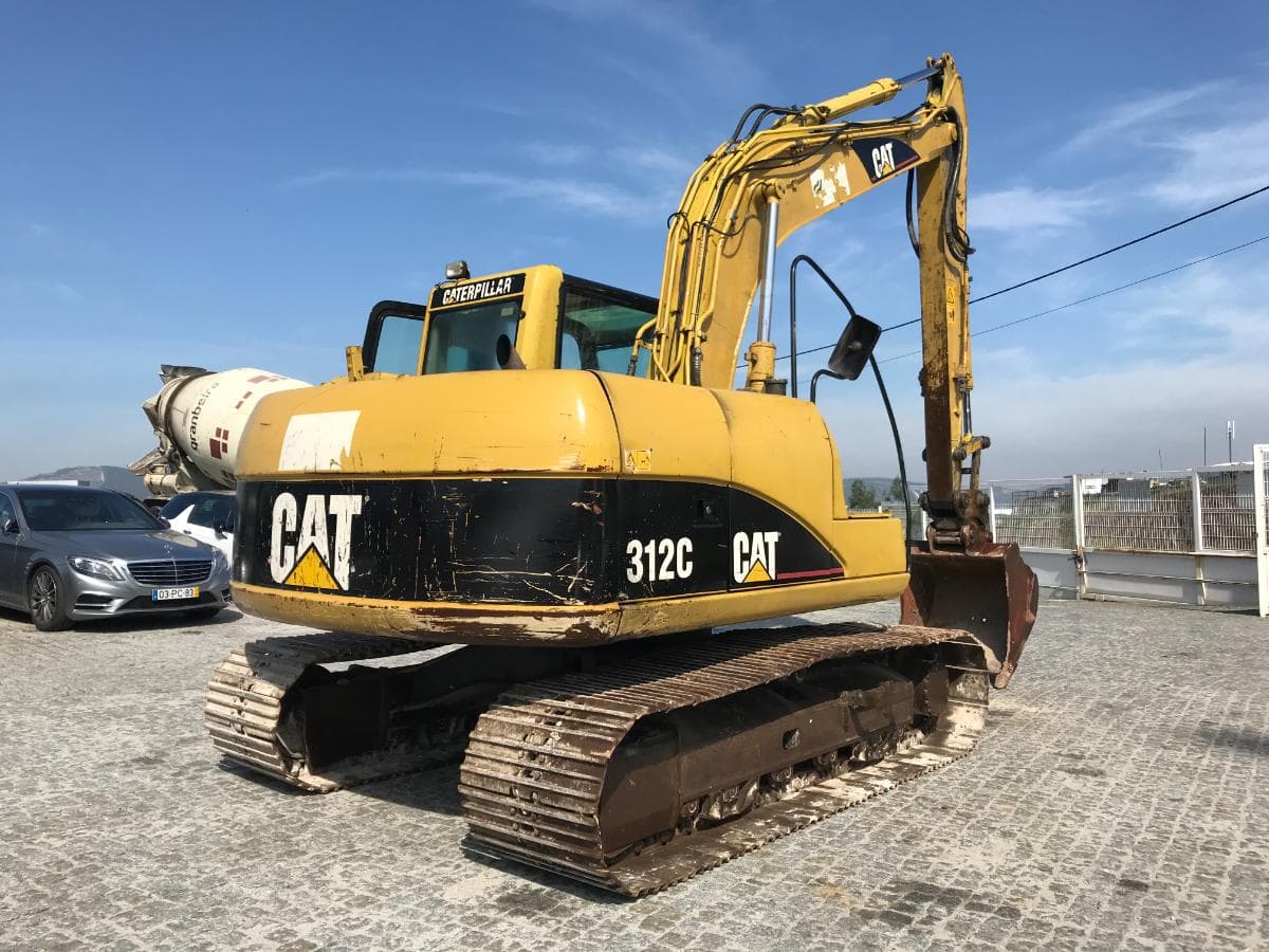 Giratória CAT 312 C · Ano 2004 — imagem 5