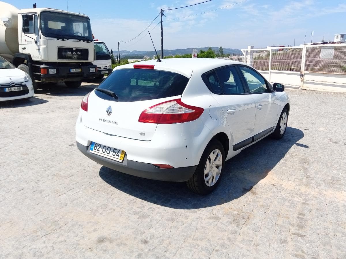 Renault Mégane 1.5 DCI · Ano 2014 — imagem 4