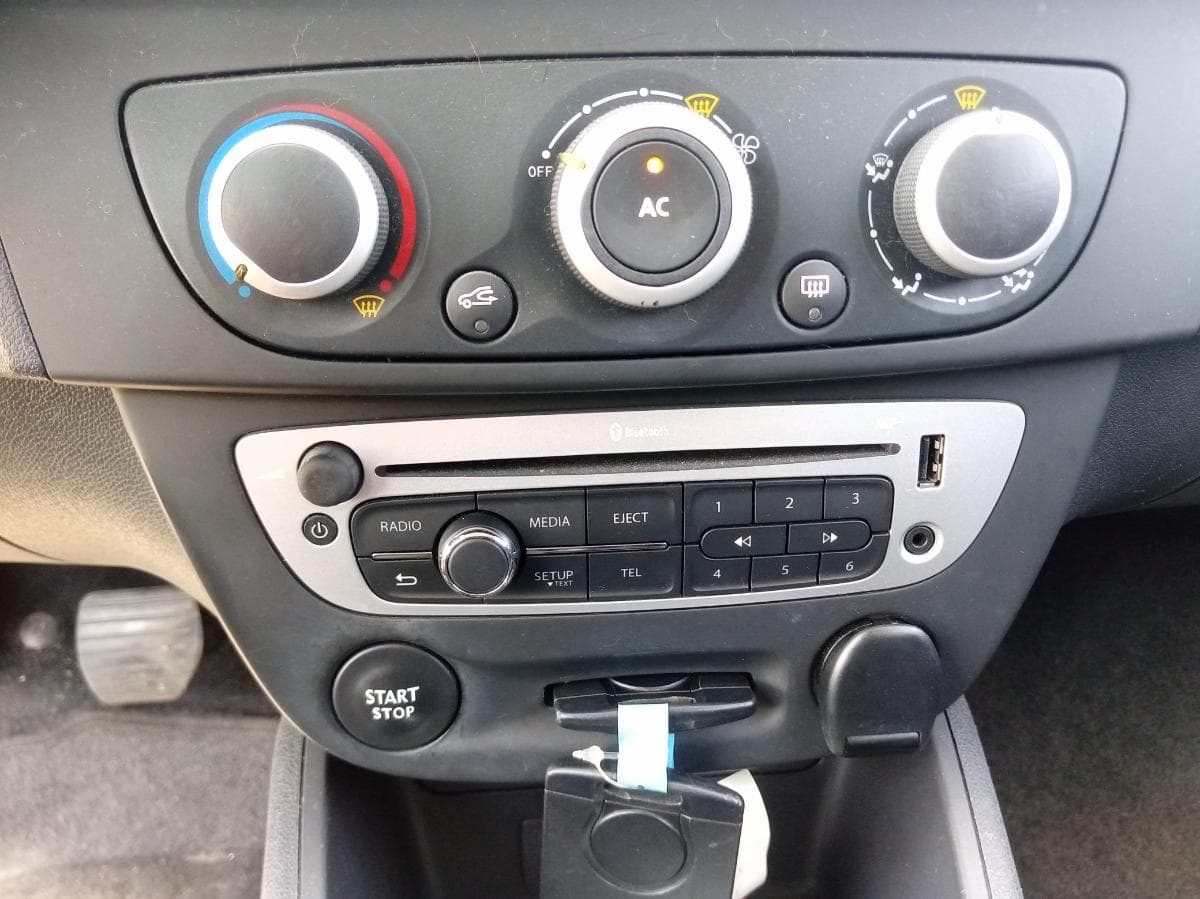 Renault Mégane 1.5 DCI · Ano 2014 — imagem 33