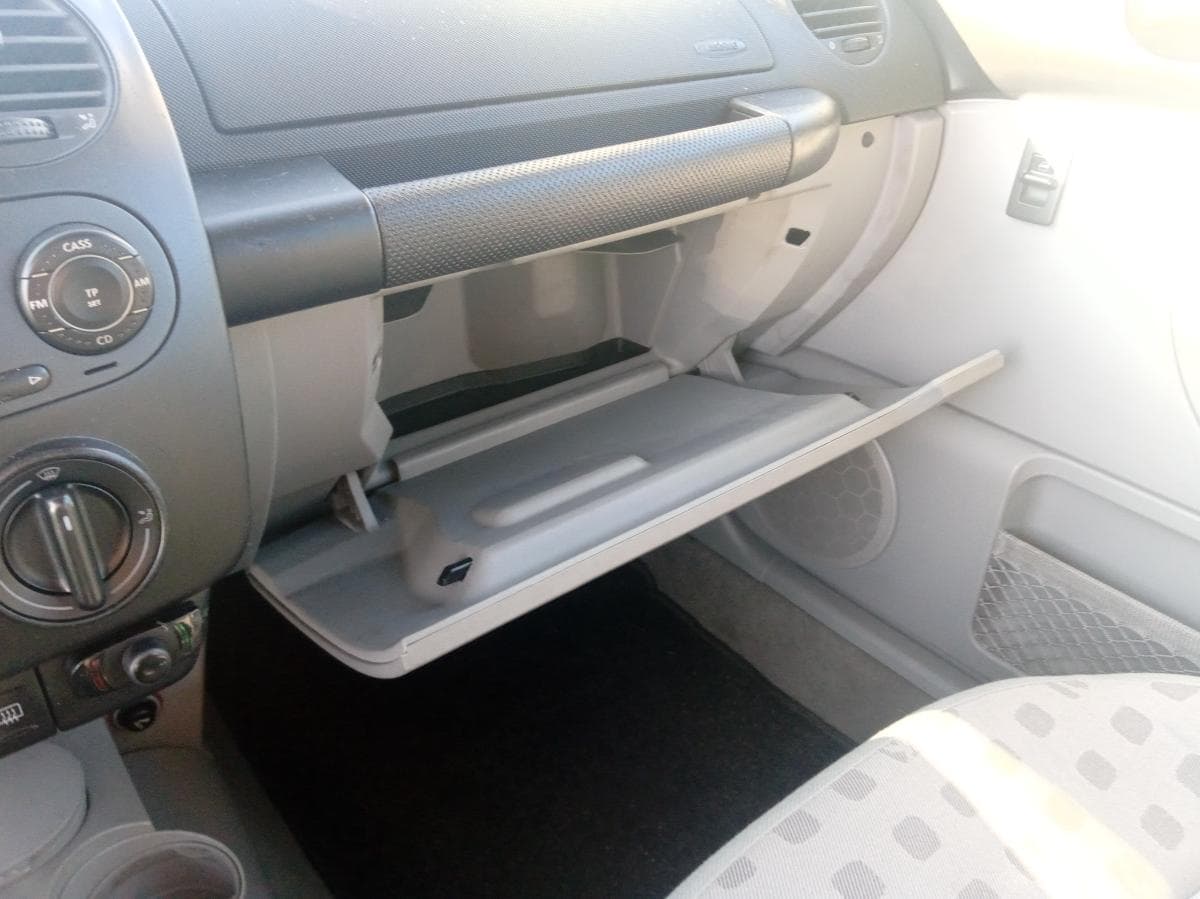 Volkswagen Beetle 2.0 · Ano 1999 — image 19