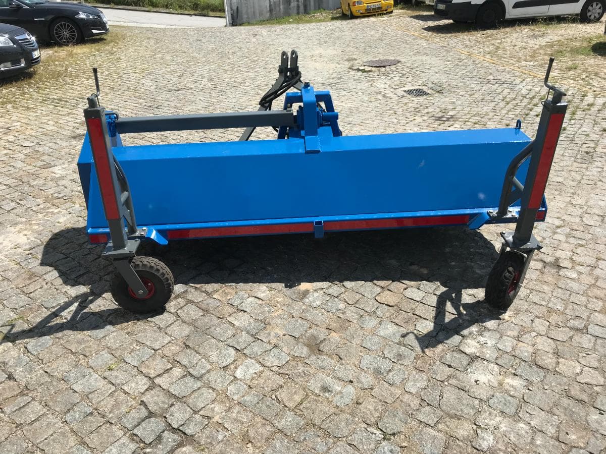 Vassoura Trator Agrícola