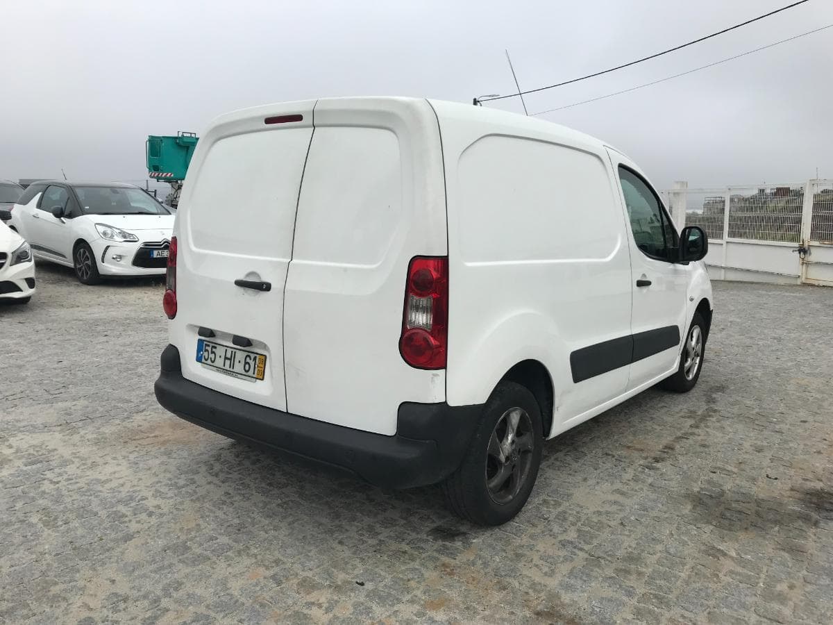Peugeot Partner 1.6 HDI · Ano 2009 — image 7