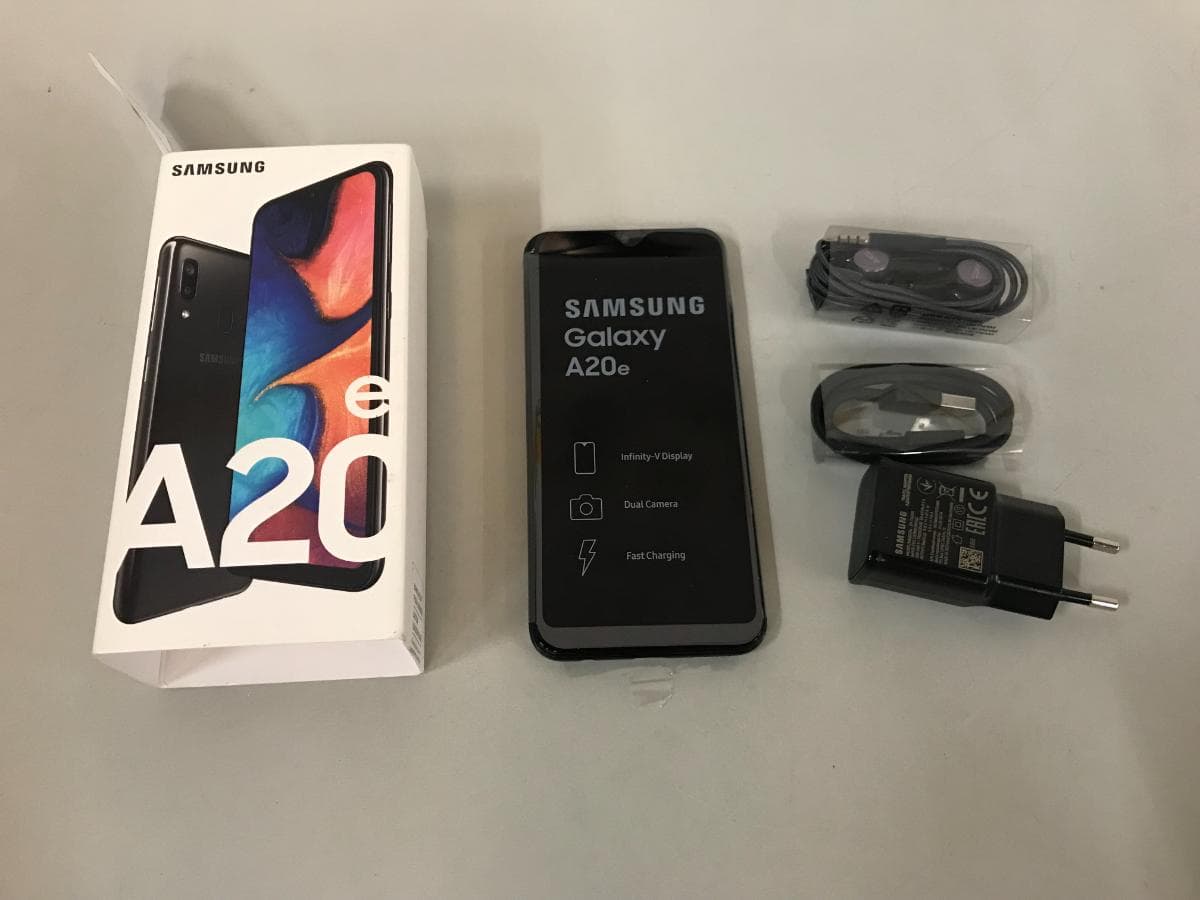 Telemóvel Samsung A20e