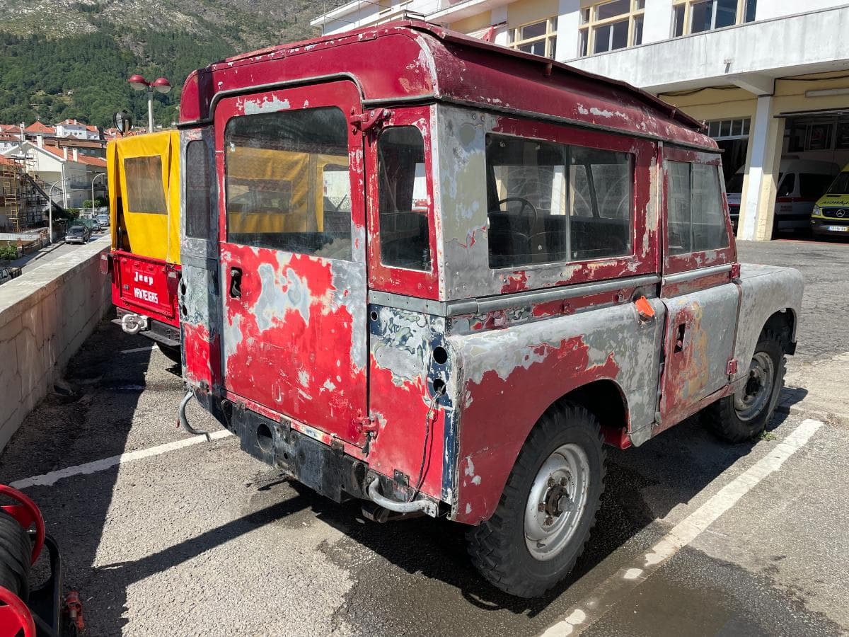 Land Rover 88 · Ano 1981 — imagem 3