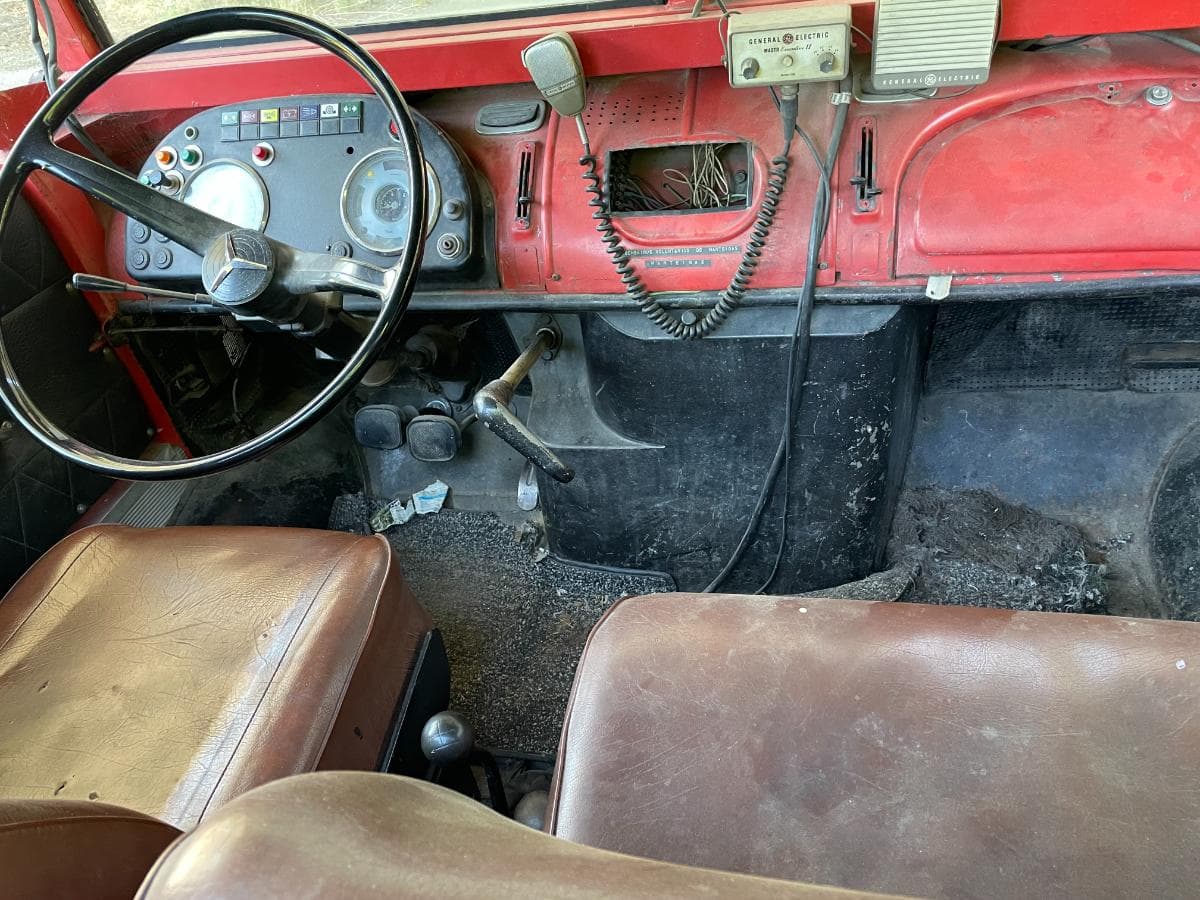 Mercedes-Benz 1313 4x4 · Ano 1982 — image 5
