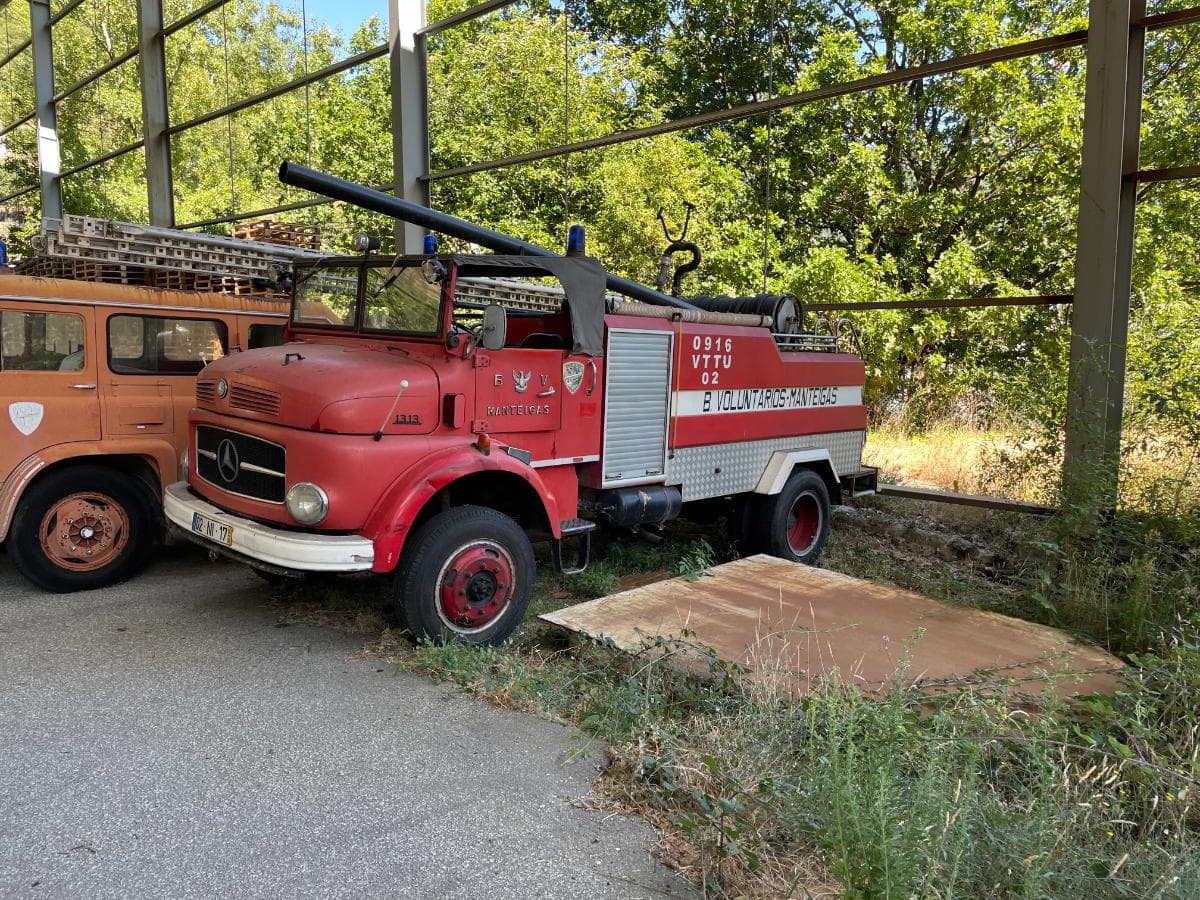 Mercedes-Benz 1313 4x4 · Ano 1982 — image 3