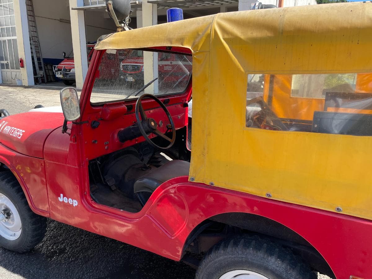 Jeep CJ5 — image 3