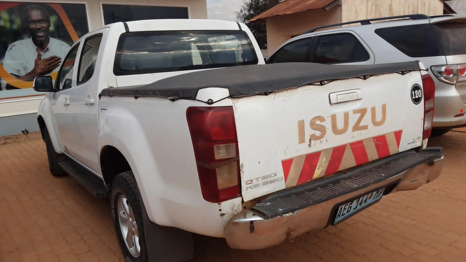 Isuzu KB250D · — imagem 10