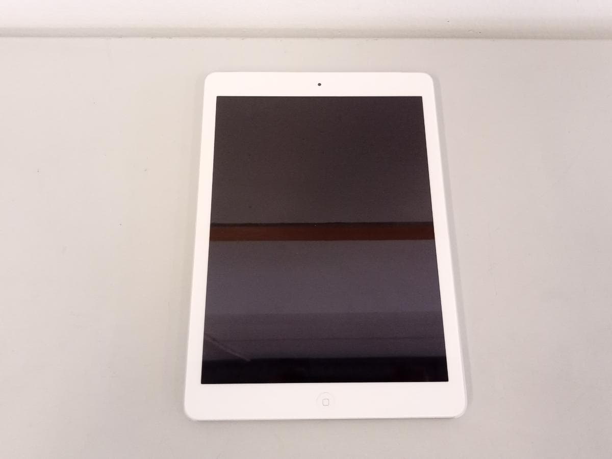 iPad Air — image 2