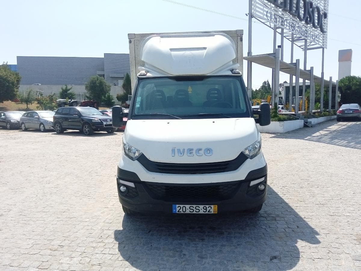 Iveco Daily 35.140 · Ano 2017 — imagem 2