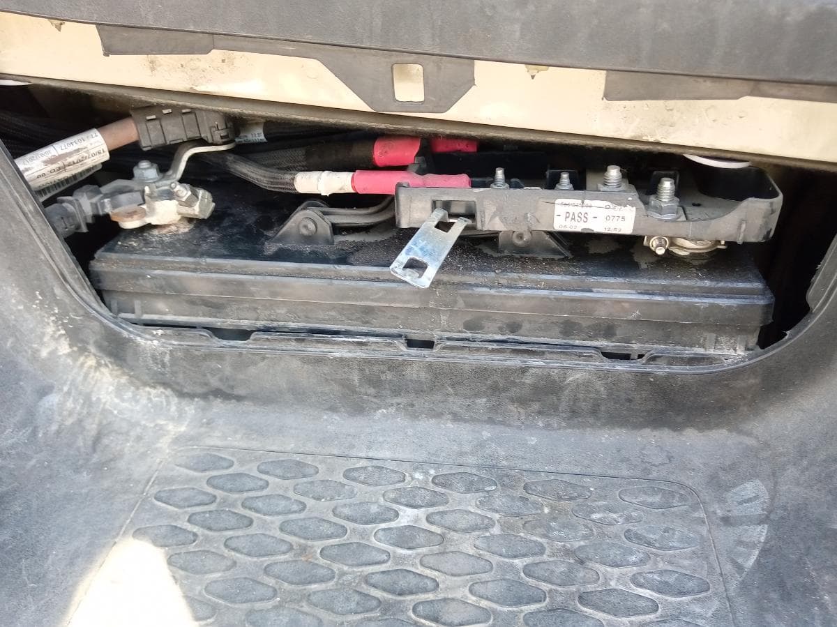 Iveco Daily 35.140 · Ano 2017 — imagem 4