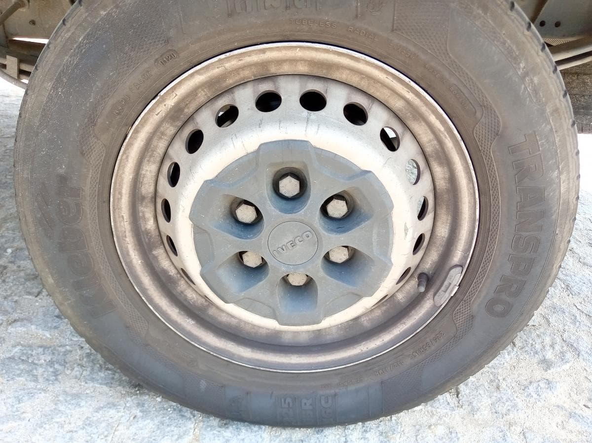 Iveco Daily 35.140 · Ano 2017 — imagem 18