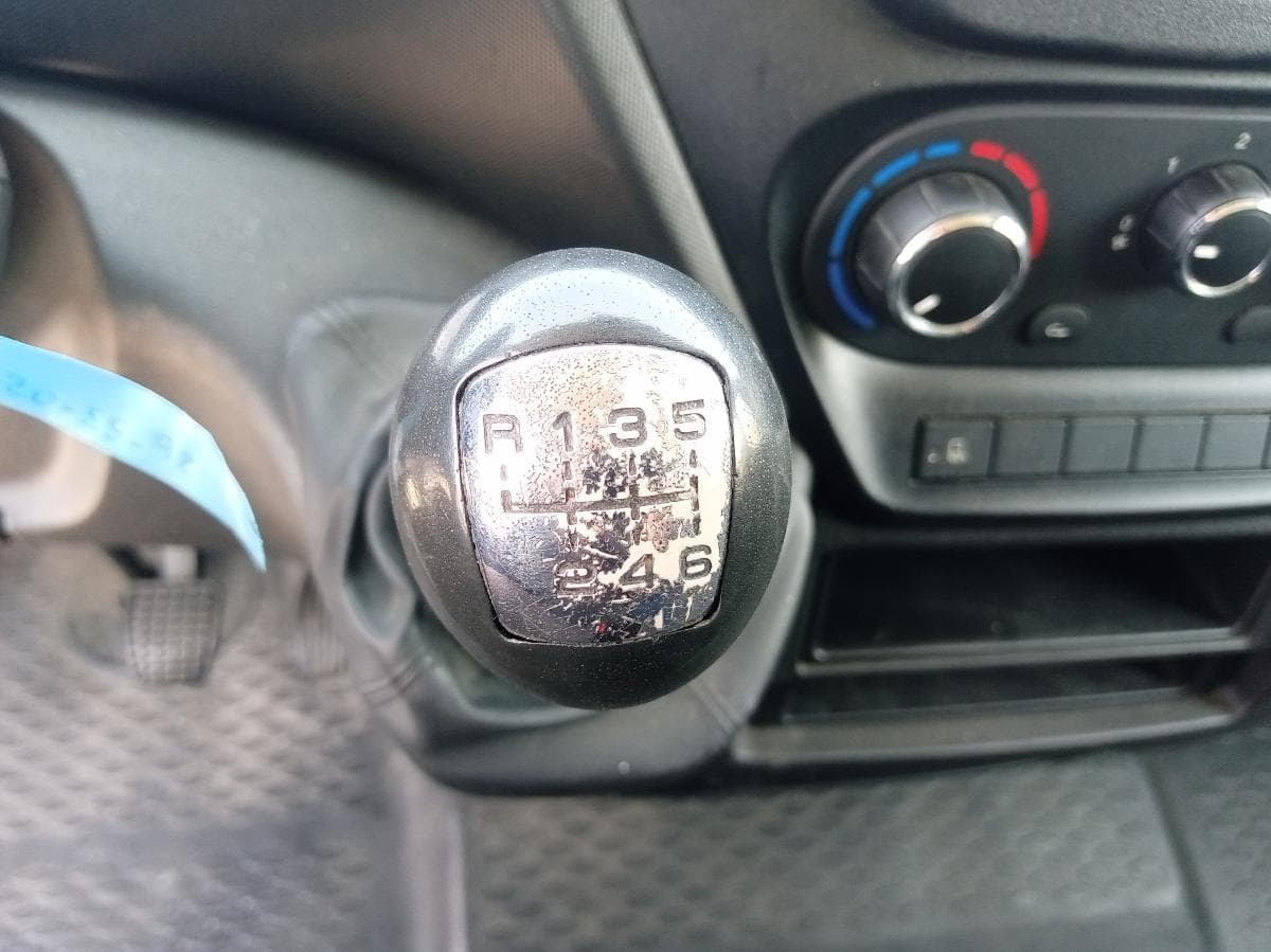 Iveco Daily 35.140 · Ano 2017 — imagem 26