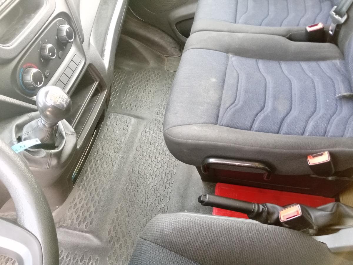 Iveco Daily 35.140 · Ano 2017 — imagem 33