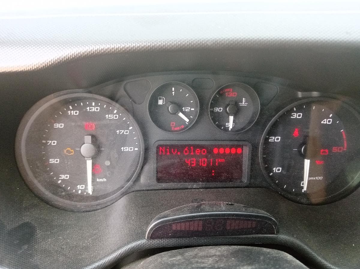 Iveco Daily 35.140 · Ano 2017 — imagem 37