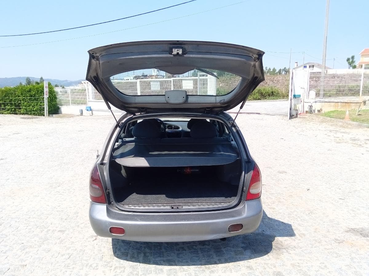 Hyundai Lantra · Ano 1999 — imagem 9