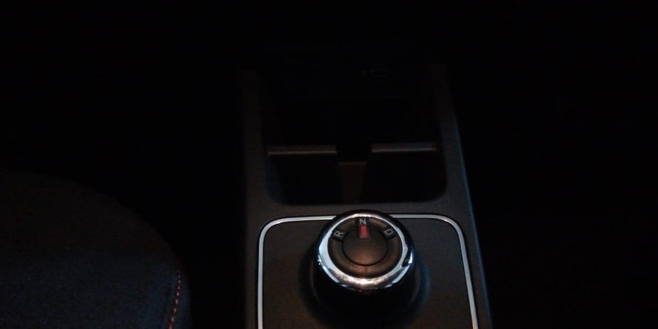 RENAULT KWID 1.0 · — image 11