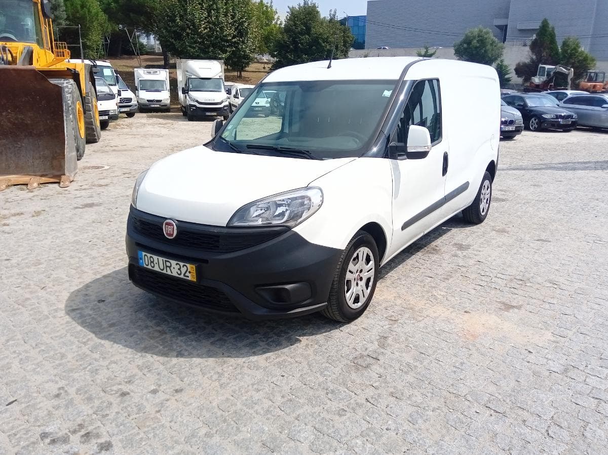 Fiat Doblo 1.6 · Ano 2015 — image 5