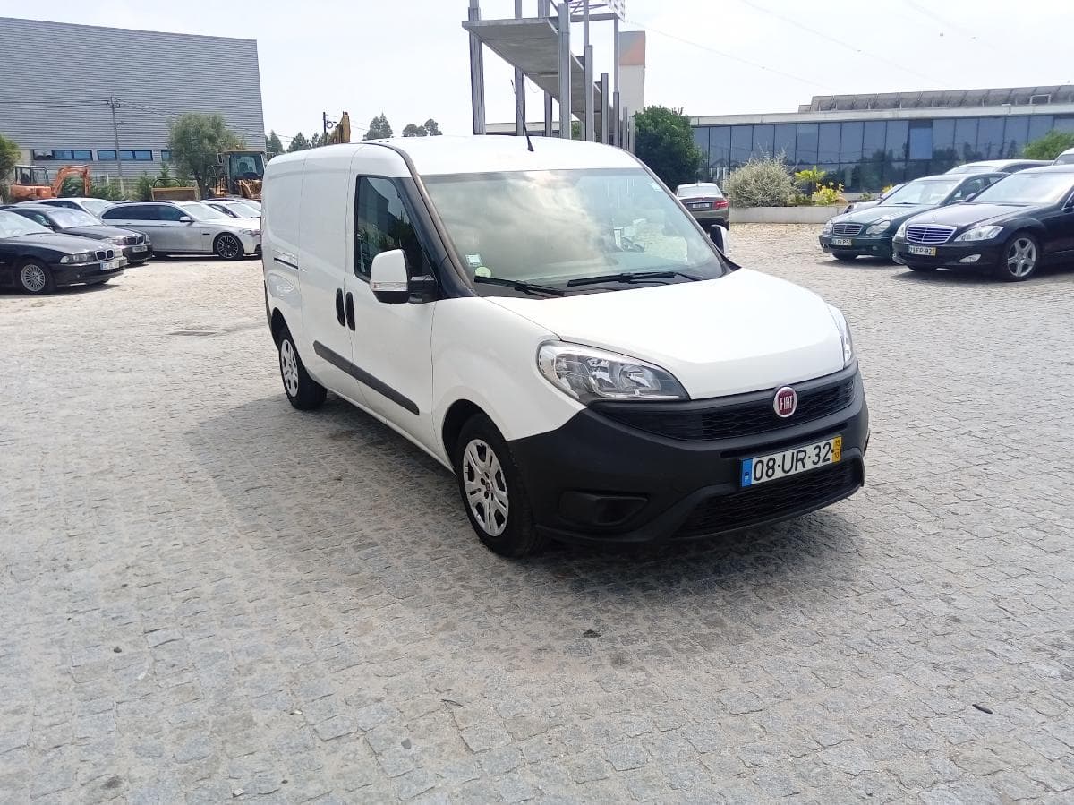 Fiat Doblo 1.6 · Ano 2015 — image 1