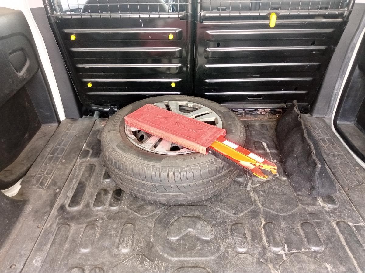 Fiat Doblo 1.6 · Ano 2015 — image 15