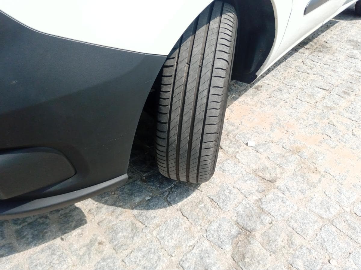 Fiat Doblo 1.6 · Ano 2015 — image 17