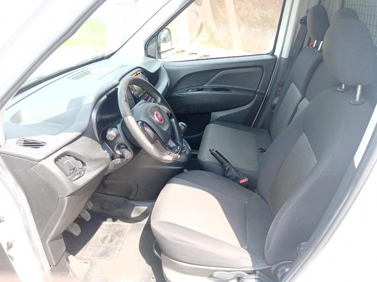 Fiat Doblo 1.6 · Ano 2015 — image 26
