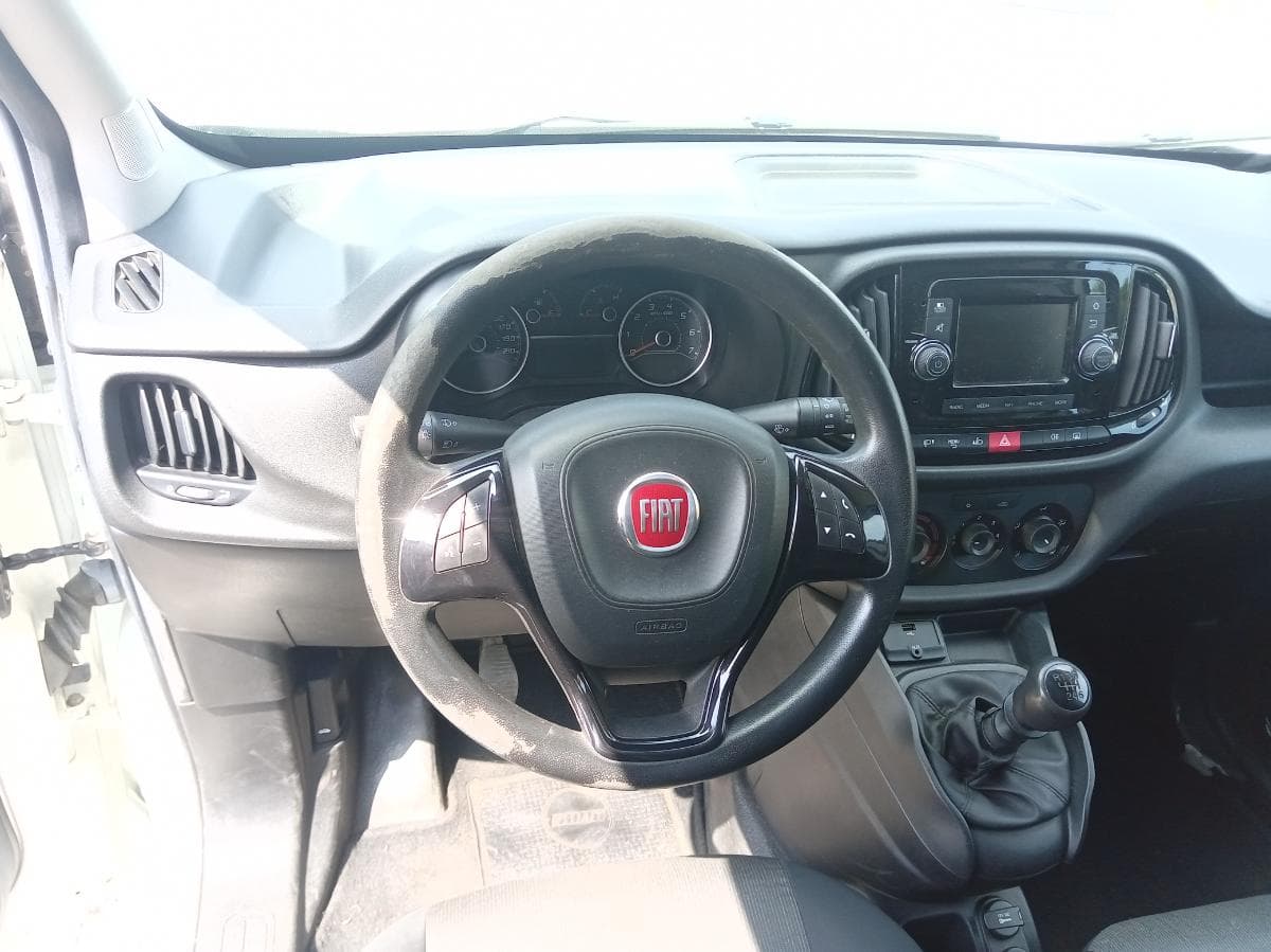 Fiat Doblo 1.6 · Ano 2015 — image 28