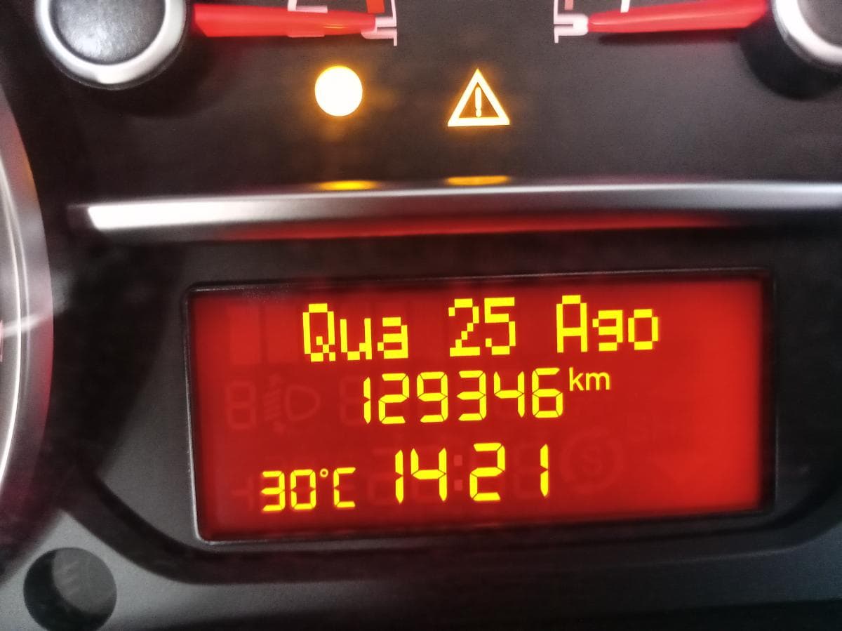 Fiat Doblo 1.6 · Ano 2015 — image 30