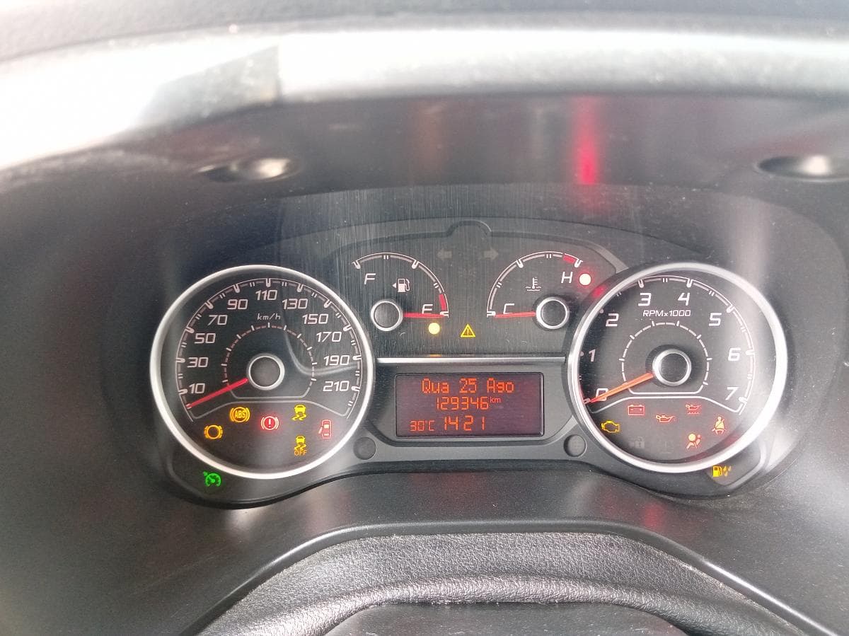 Fiat Doblo 1.6 · Ano 2015 — image 35