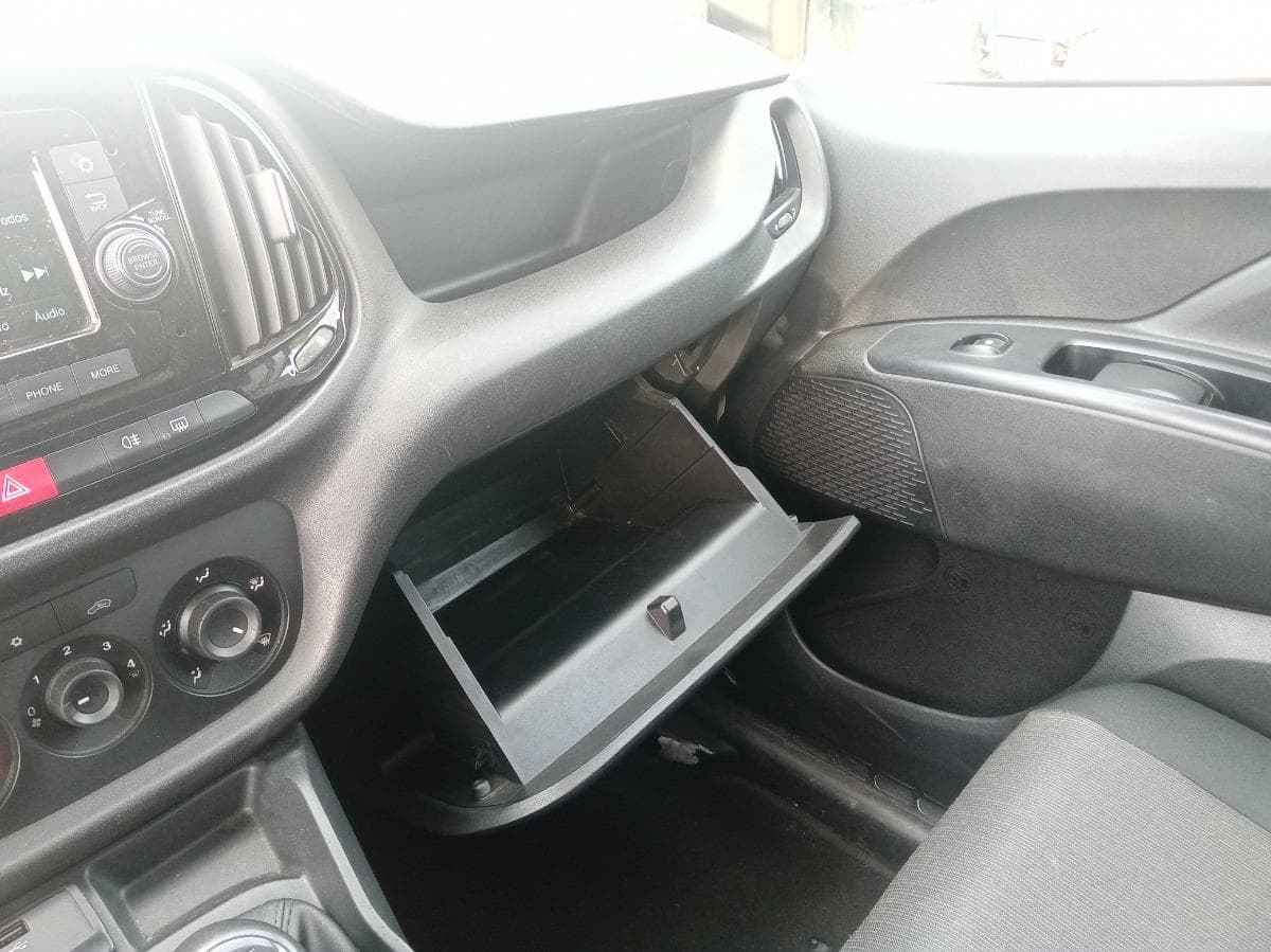 Fiat Doblo 1.6 · Ano 2015 — image 33