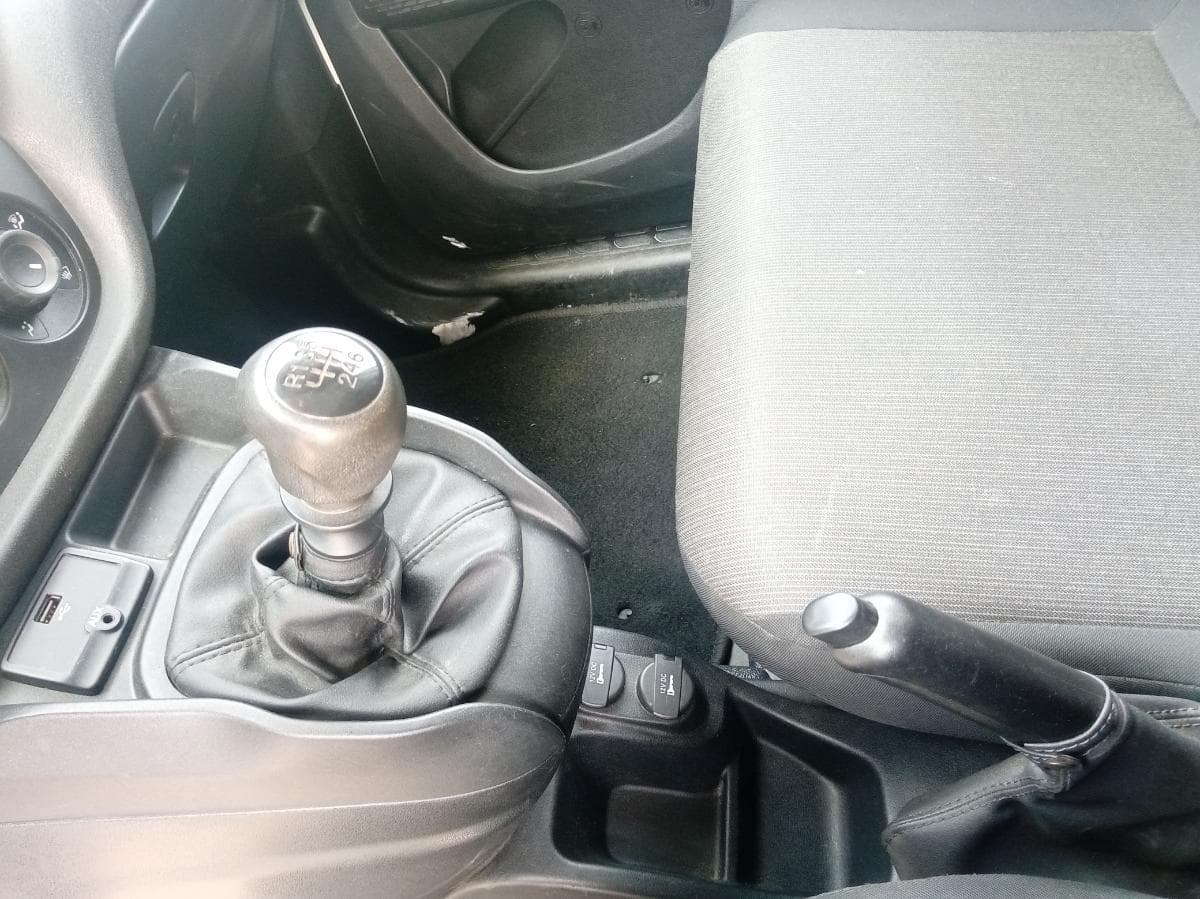 Fiat Doblo 1.6 · Ano 2015 — image 41