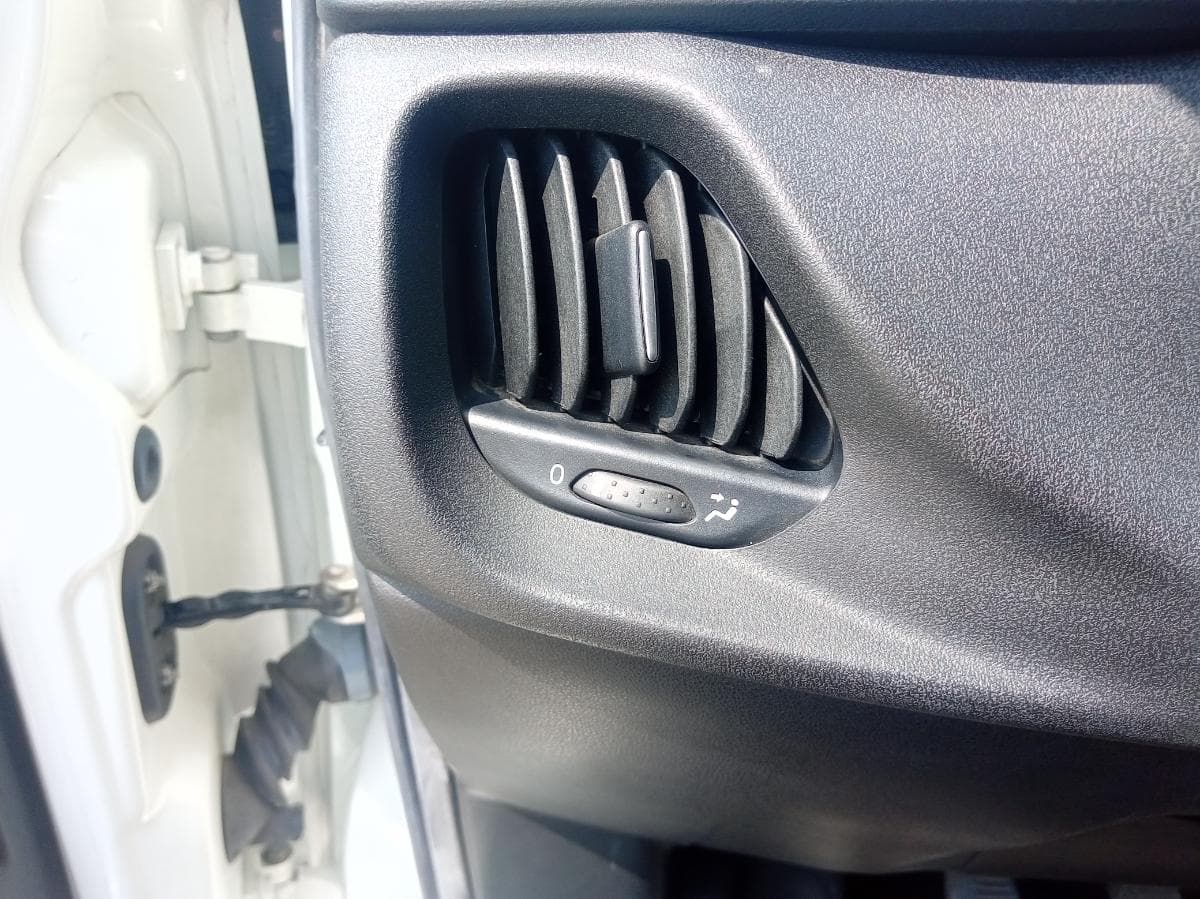 Fiat Doblo 1.6 · Ano 2015 — image 40