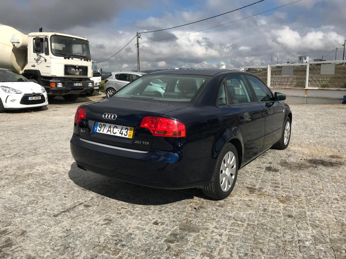 Audi A4 2.0 TDI · Ano 2005 — imagem 4