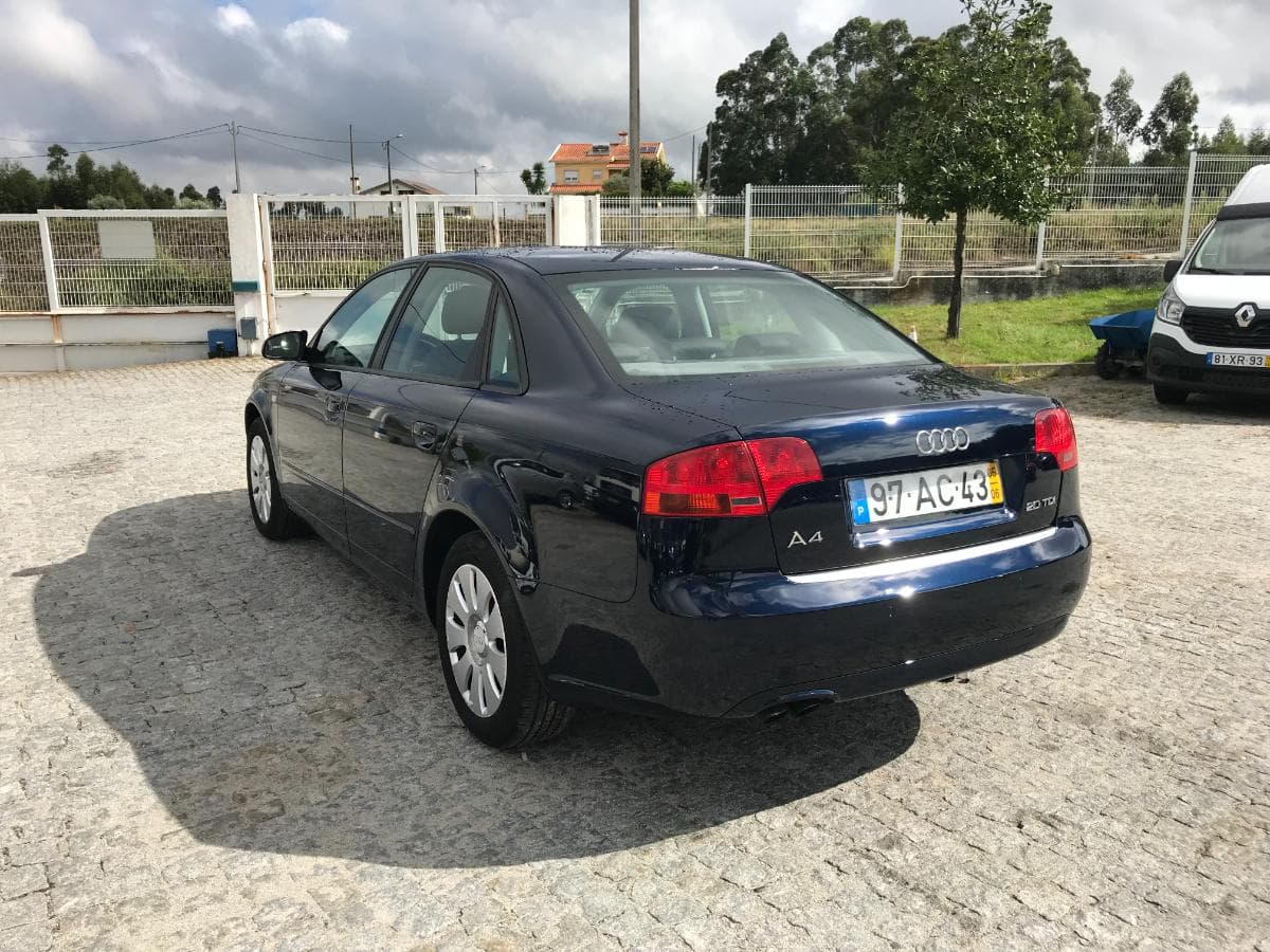 Audi A4 2.0 TDI · Ano 2005 — imagem 6